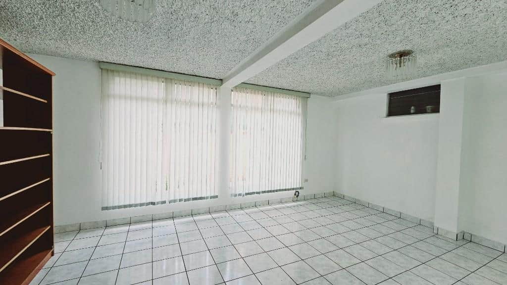 Casa Para Oficina en Renta en Avenida Petapa Zona 12, Ciudad de Guatemala