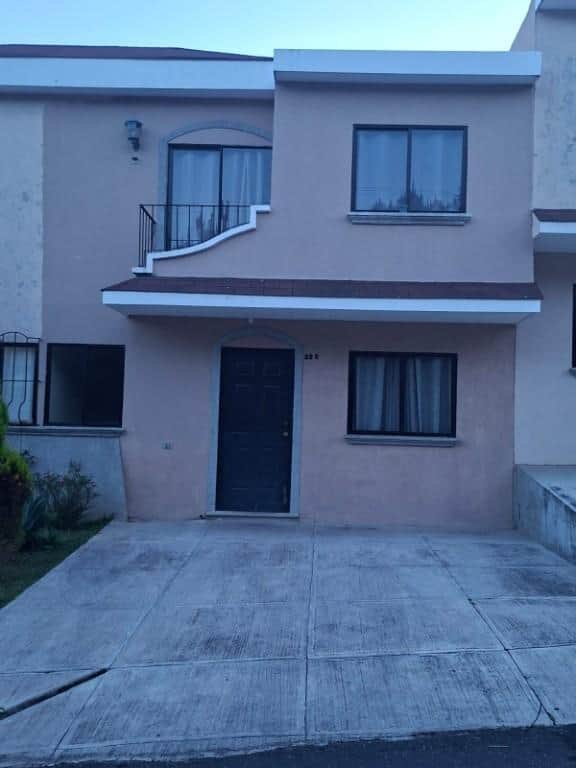 CASA EN RENTA - CONDOMINIO MONTECRISTO SJP, Santa Catarina Pinula