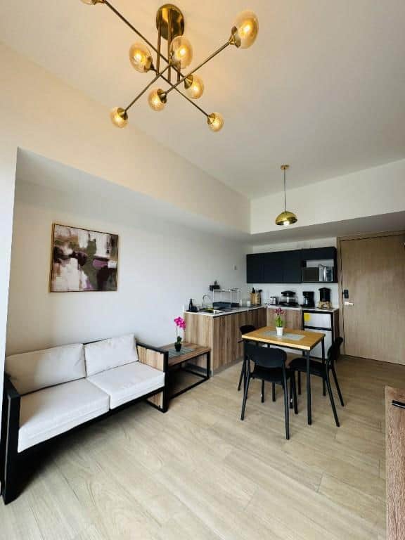 Apartamento amueblado en renta zona 10, Ciudad de Guatemala
