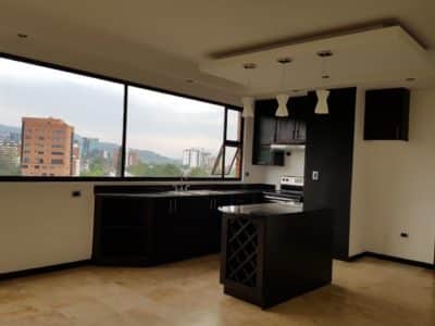 Apartamento en venta en Guatemala · 1 hab · 82 m²