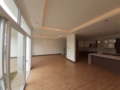 Casa en Venta en Zona 16 para Estrenar en Residencial con Seguridad
