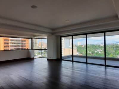 Apartamento en venta en Zona 14, Guatemala · 4 hab · 766 m²
