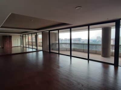 Apartamento en venta en Zona 10, Guatemala · 4 hab · 409 m²