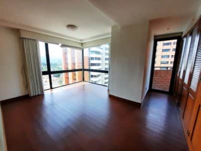 Apartamento en Alquiler en Zona 14