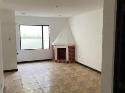 Casa en venta en Zona 16, Guatemala · 4 hab · 331 m²