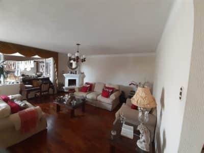 En Venta Casa de Cuatro Dormitorios y Estudio en Carretera a El Salvador