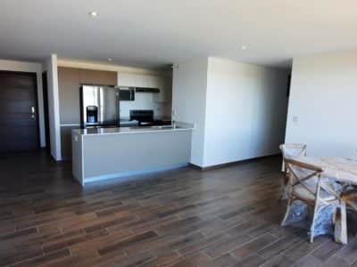 Apartamento en Renta de Tres Dormitorios en Zona 15