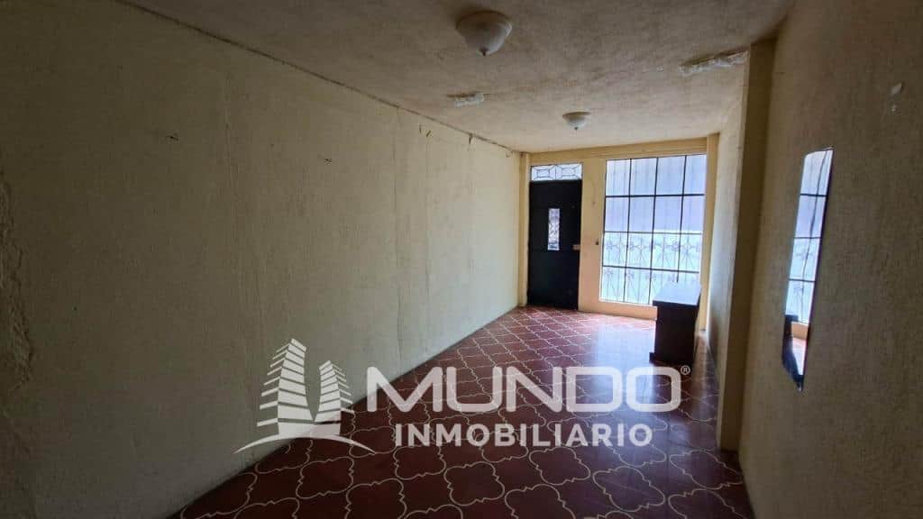 SI BUSCAN INVERTIR, VENDEN MODERNA CASA CON DOS NIVELES, LA UBICAN EN LA COLONIA 1 DE JULIO, GUATEMALA