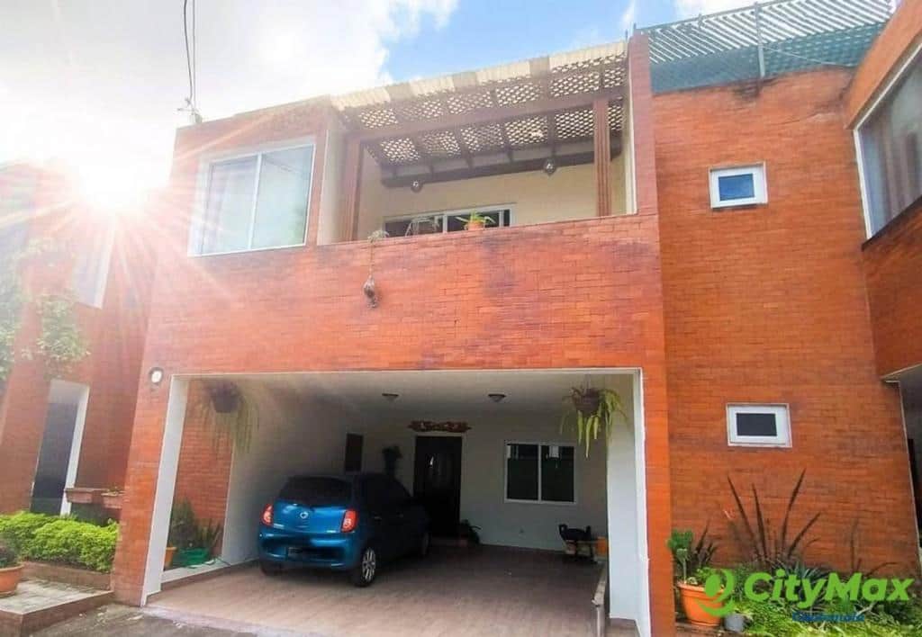 Casa en Venta en Hacienda Real Zona 16 Guatemala