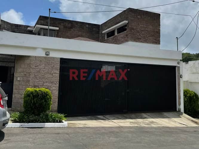 Casa en Venta en Km. 17 Carr. a Pavón con Apto. Independiente