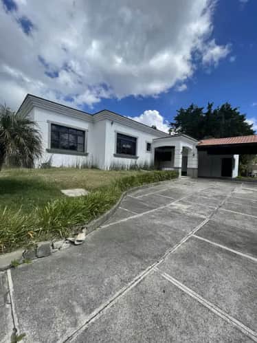Casa de un nivel en Renta y Venta Km 18.5 CAES
