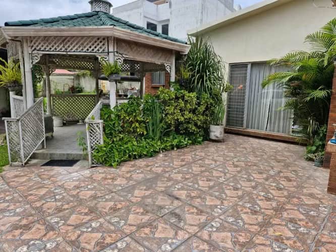 Hermosa casa con terreno grande