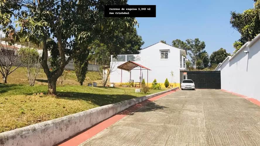 San Cristòbal Vendo Hermosa Propiedad de Esquina, Inversion o Viviendas Familiares