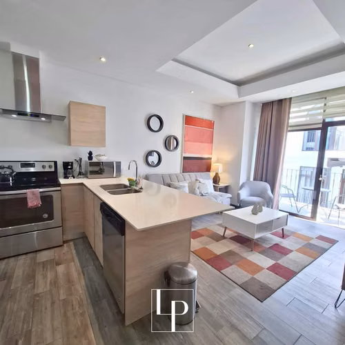 Apartamento en Venta en Lirios de Cayalá (2 parqueos + bodega)