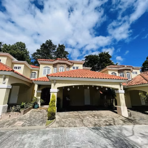 Casa en venta en Condominio Villas Europeas