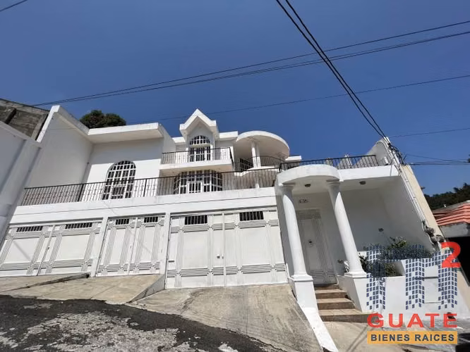 Vendo Casa en condominio en Zona 16