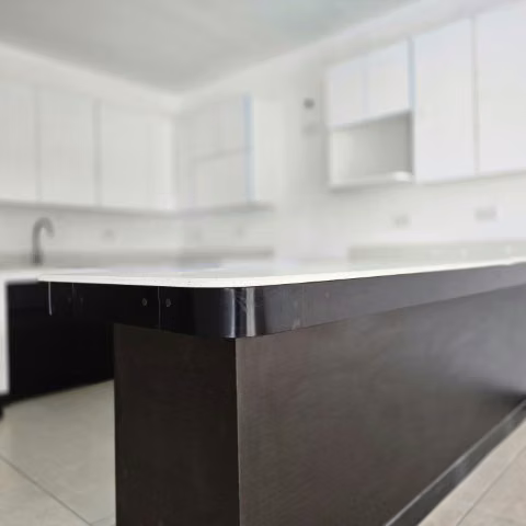 Casa en Venta Zona 16 a 1 kilometro después de El Pulté