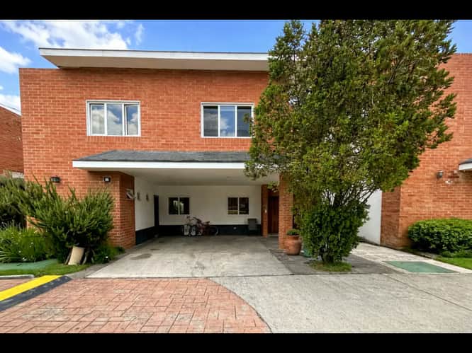 CASA EN VENTA – COND. ROTONDA Y CIPRESES | KM 18.5 CAES