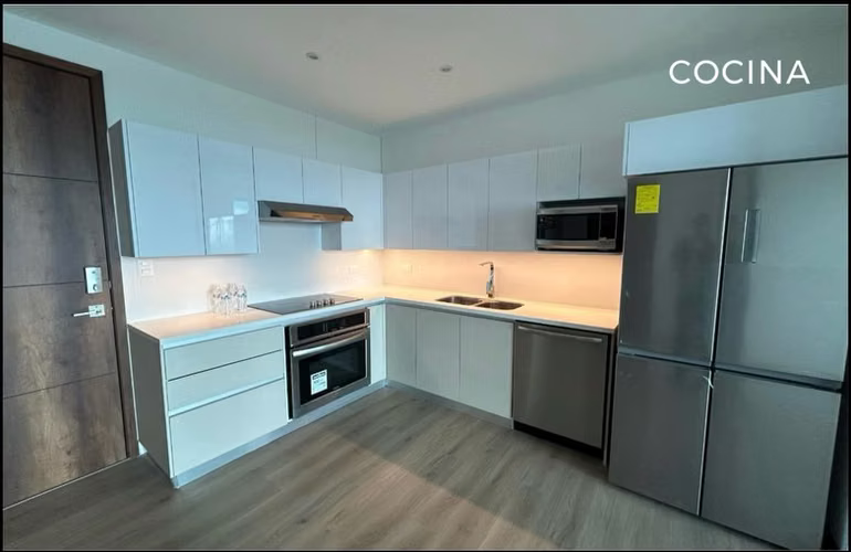 Vendo Apartamento 2 habitaciones en zona 13 sector Las Américas, excelente ubicación.