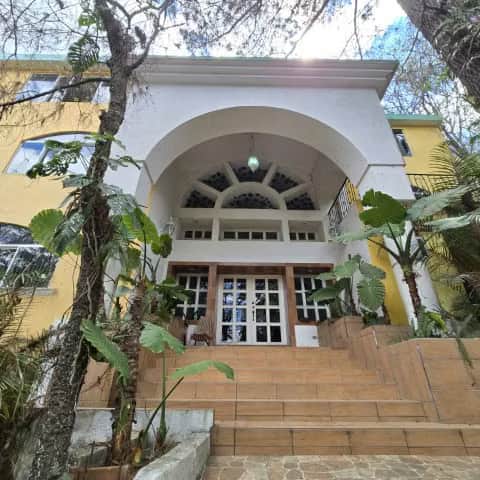 Casa Amueblada y 4 Bungalows en Venta El Encinal Tron 2