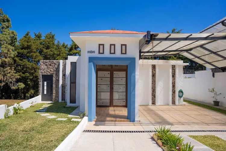Preciosa propiedad moderna en San José Pinula