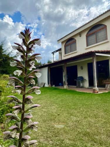 Hermosa Casa en Venta – Santa Lucia Milpas Altas, Sacatepéquez ,entorno exclusivo.