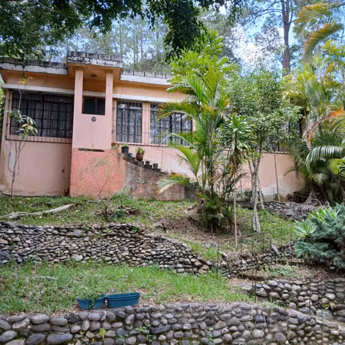 Casa en residencial Hacienda de Las Flores San Juan Sac