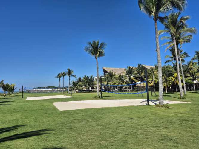 Villa de 4 habitaciones, venta en carretra a Monterrico