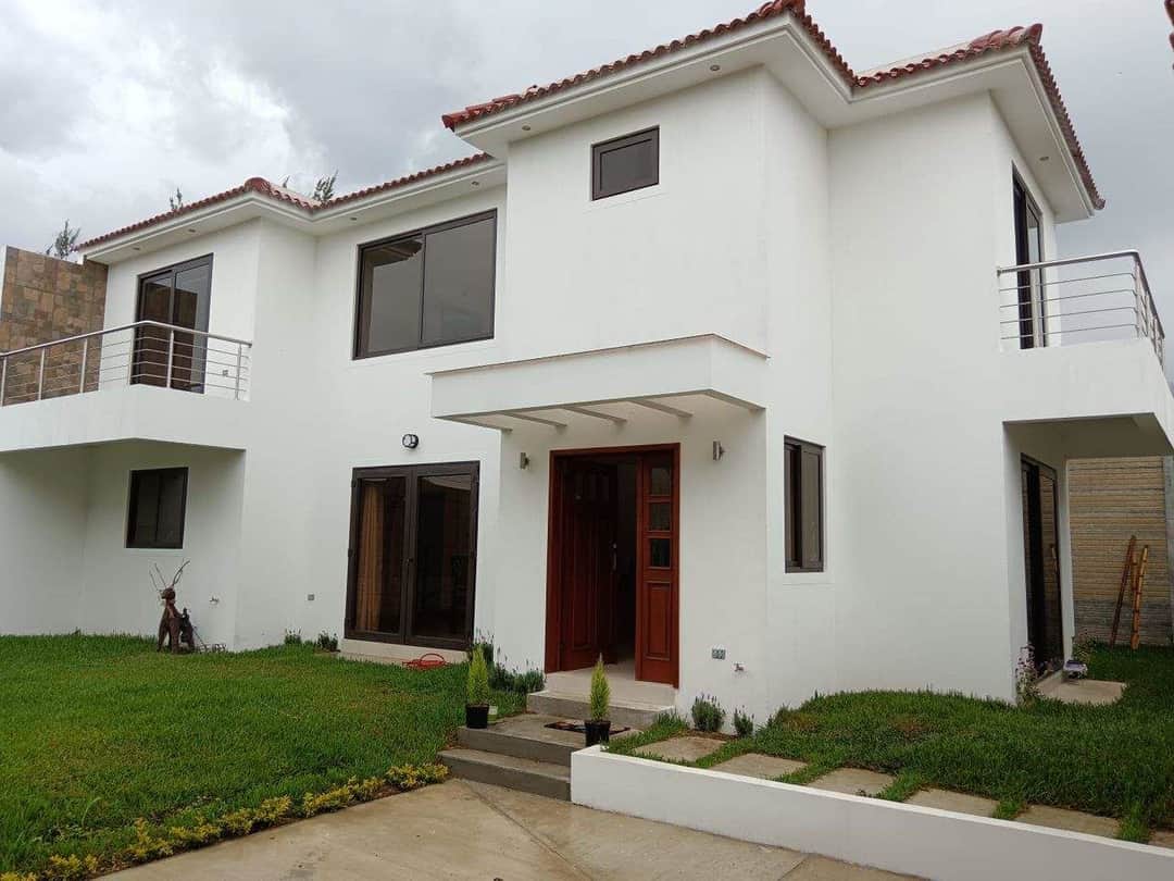 5715 - BEAUTIFUL RESIDENCE FOR RENT IN PRIVATE COMPLEX, LOCATED IN SAN MIGUEL DUEÑAS - FS