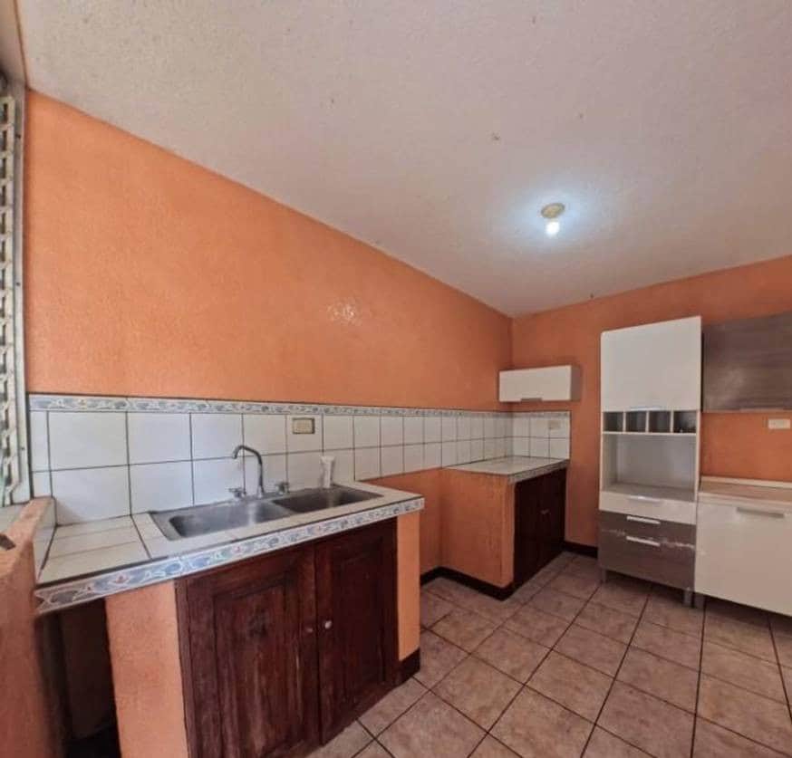 6211 - HOUSE FOR RENT IN VILLAS DE LA MESETA, SAN LUCAS SACATEPÉQUEZ - FS