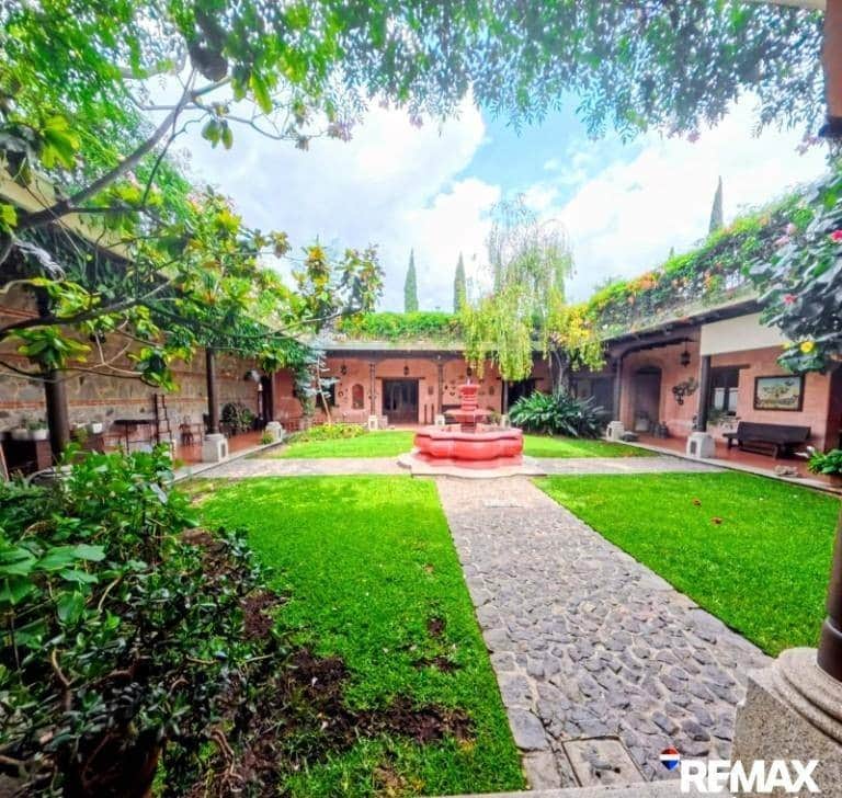 6208 - BEAUTIFUL HOUSE FOR RENT IN BOSQUES DE ANTIGUA - FS