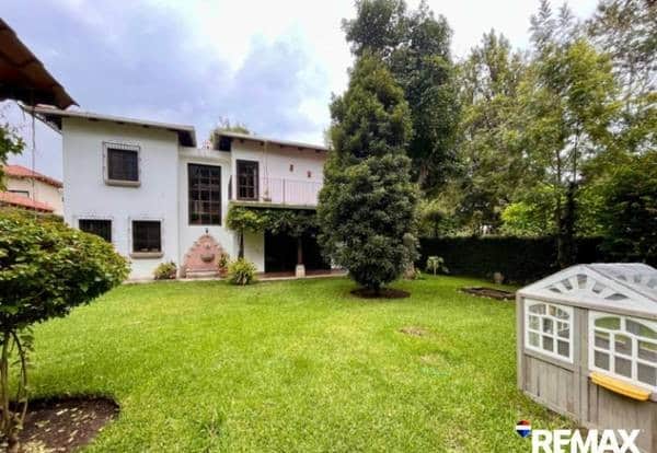 6221 - HOUSE FOR SALE IN FINCA TETUAN, ANTIGUA GUATEMALA - CM