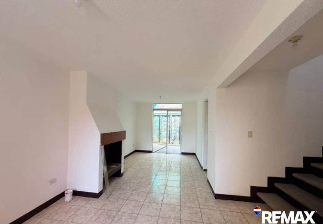 6238 - HOUSE FOR RENT IN LA MESETA, SAN LUCAS SACATEPEQUEZ - CJ