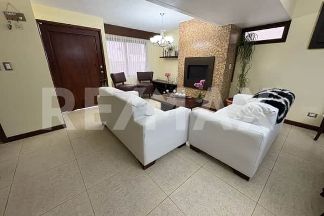 Casa en venta en Santa Catarina Pinula, Guatemala · 4 hab