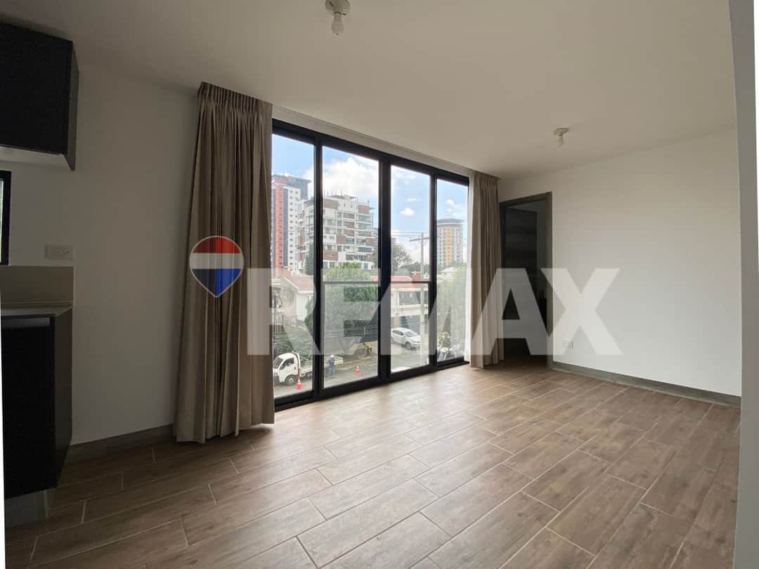 Rento apartamento en Edificio Kintea zona 15
