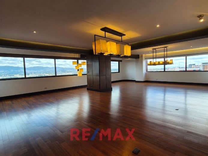 PENT-HOUSE WITH PRIVATE ELEVATOR - 4 ROOMS / 609 MTS2. / 3 LEVELS / Z. 14