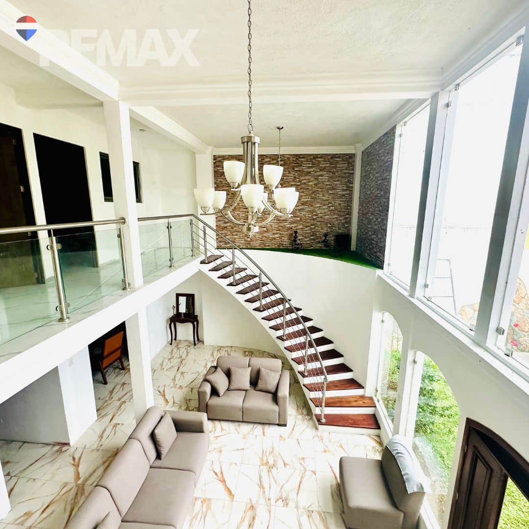 HOUSE FOR SALE IN VISTAS DE FLORENCIA RESIDENCE 4 BEDROOMS / 10 MINUTES FROM ANTIGUA, GUATEMALA