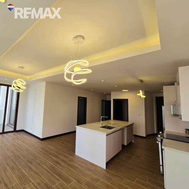 Apartamento en alquiler en Zona 16, Guatemala · 2 hab · 111 m²