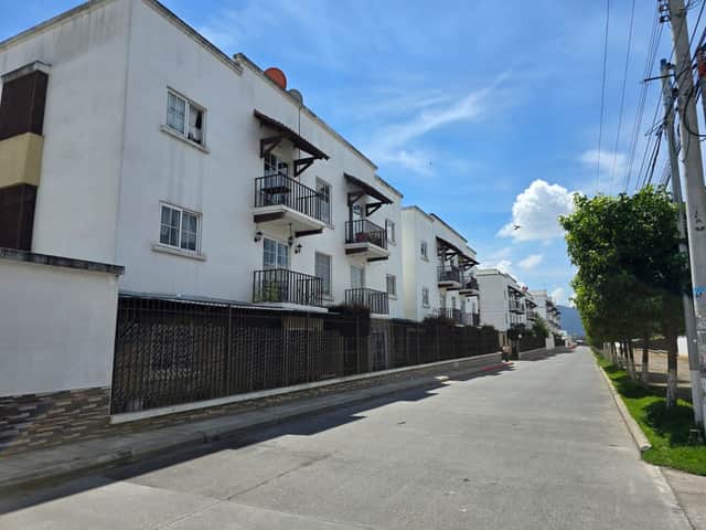 Apartamento en alquiler en Zona 7, Quetzaltenango · 2 hab · 90 m²