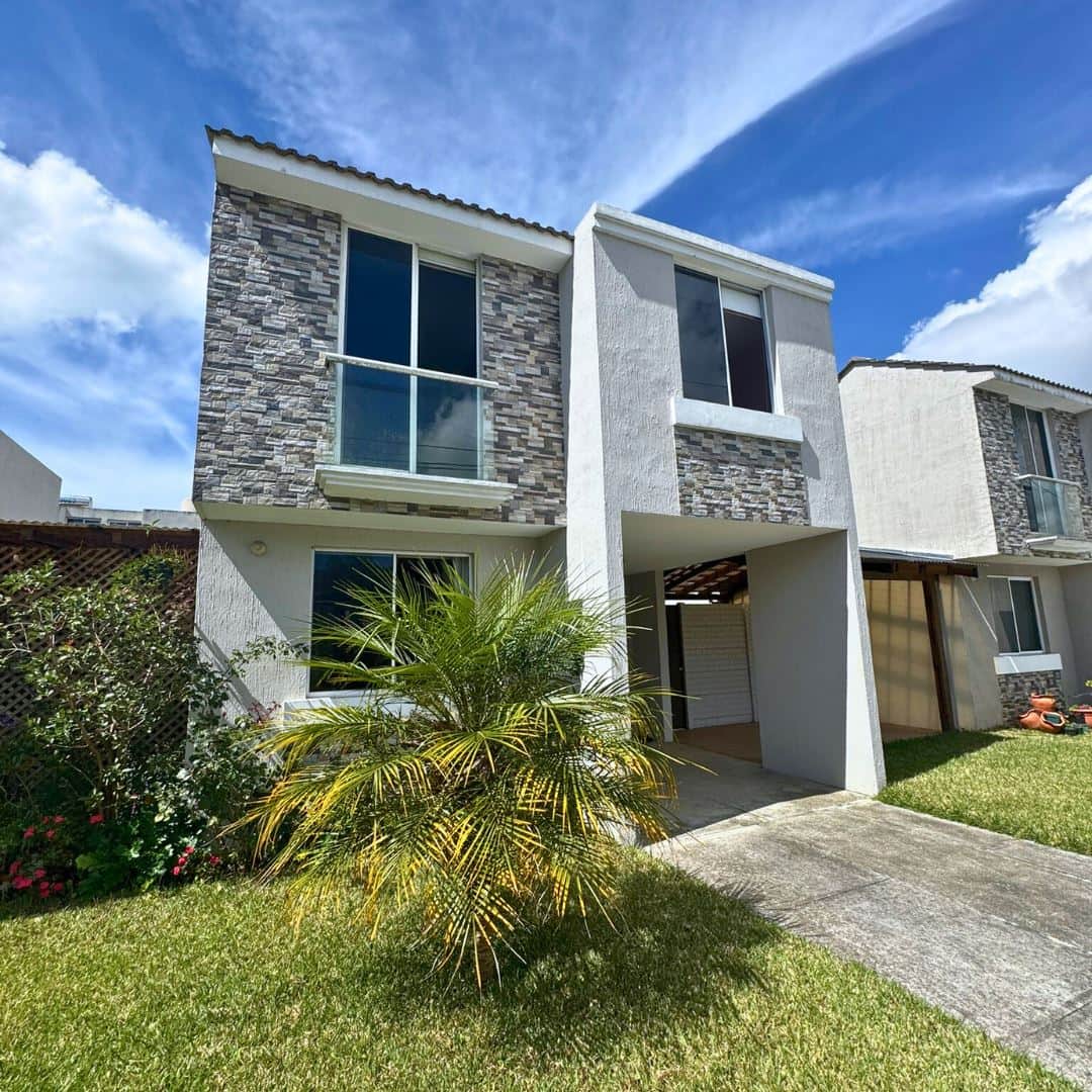 House for Sale - Providencia