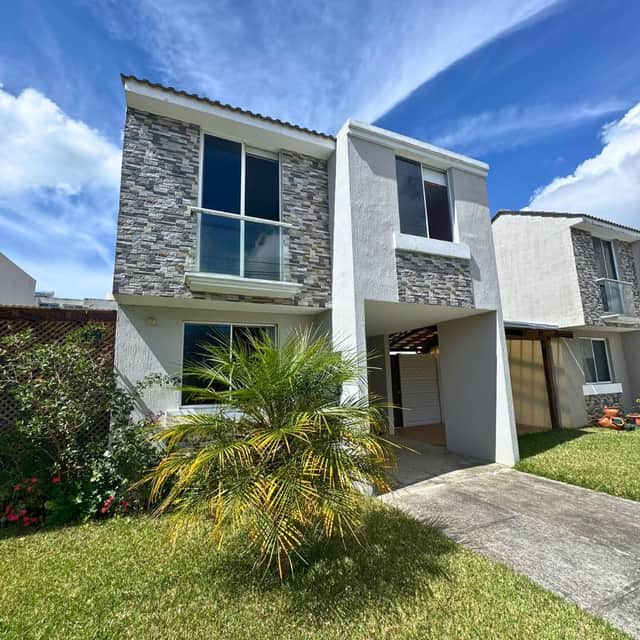 Casa en venta en San José Pinula, Guatemala · 4 hab