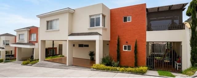 Casa en venta en Zona 7, Mixco · 4 hab · 306 m²