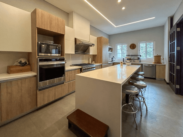 Casa en venta en Zona Carrretera al salvador: Carretera al Salvador, Santa Catarina Pinula · 3 hab · 750 m²