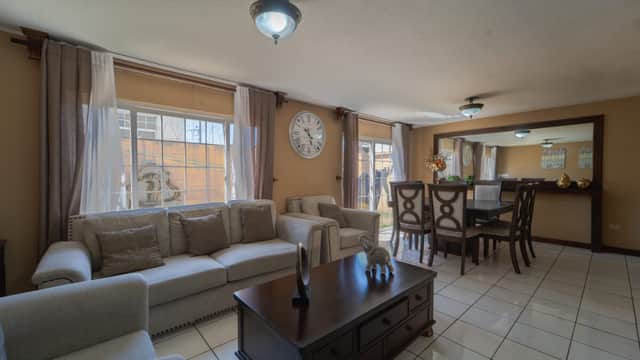 Casa en venta en Zona 8, Mixco · 3 hab