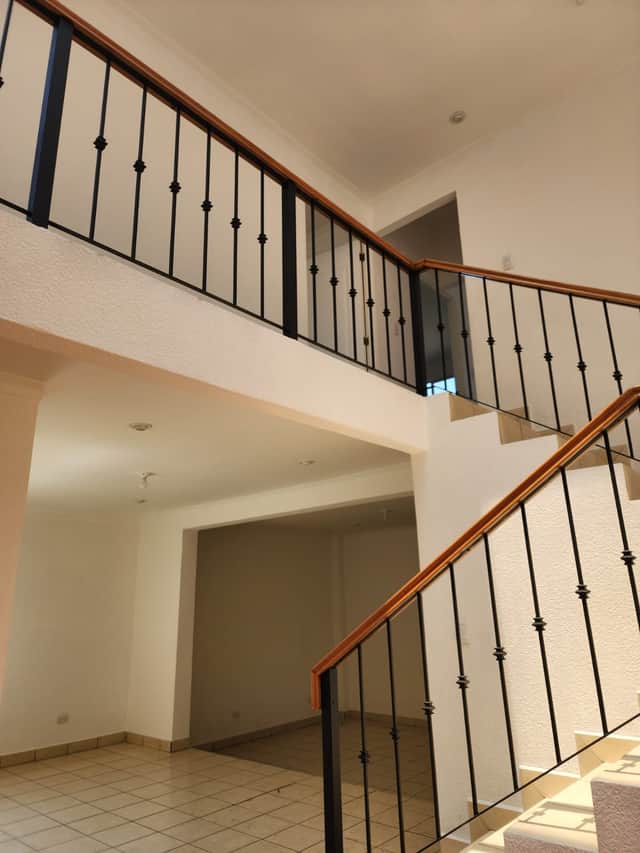 Casa en venta en Zona 8, Mixco · 4 hab · 180 m²