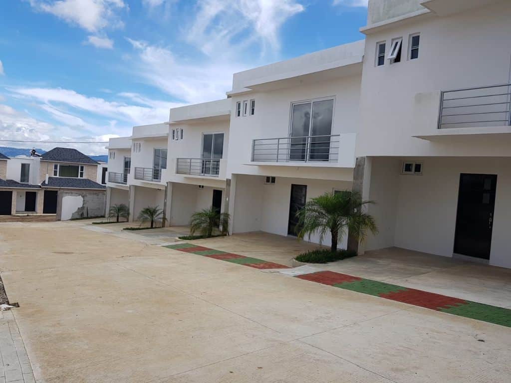 Casa en venta en Mixco