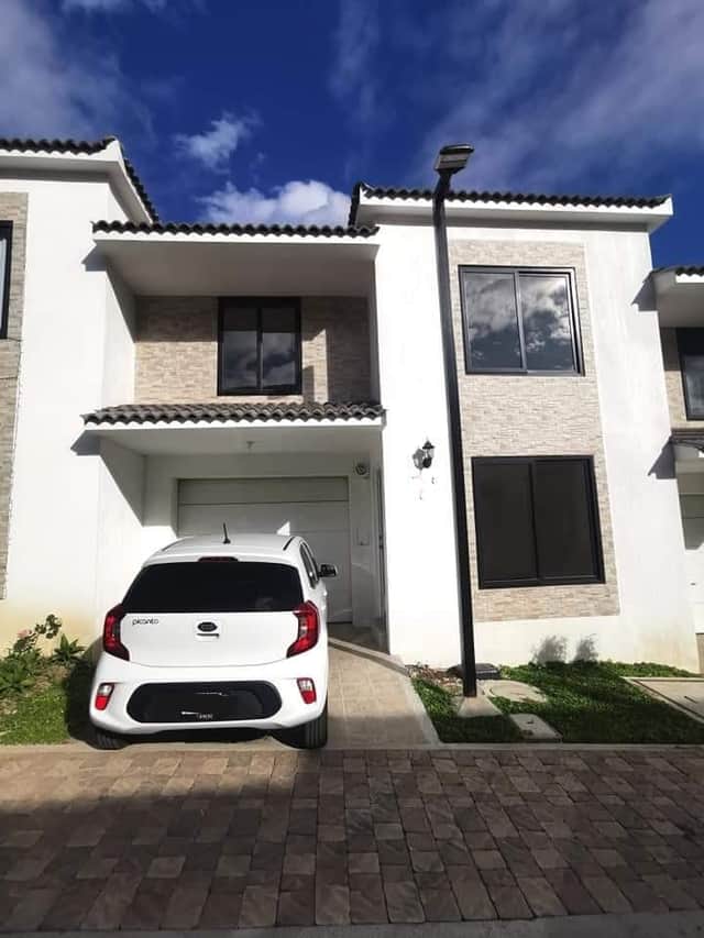 Casa en venta en Villa Nueva, Guatemala · 3 hab