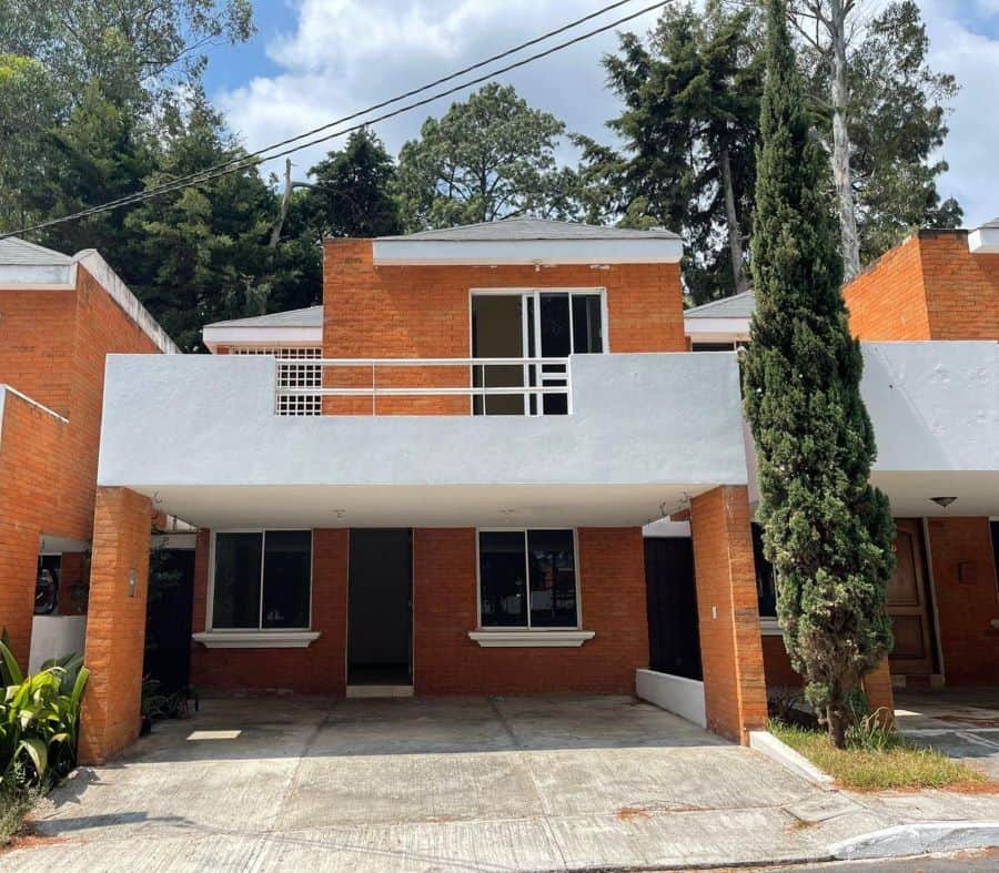 Casa en venta en Mixco