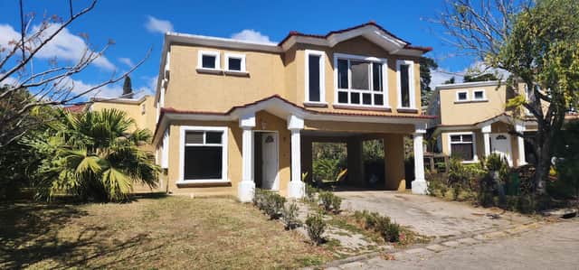 Casa en venta en Fraijanes, Guatemala · 4 hab