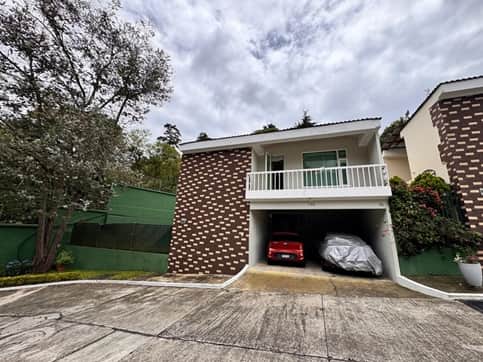 Casa en venta en San José Pinula, Guatemala · 3 hab · 318 m²